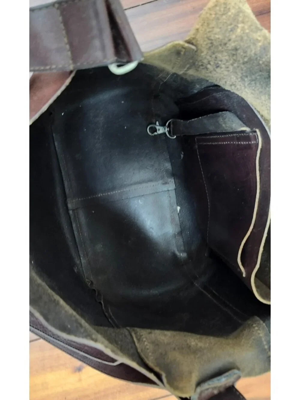 m0851 Leather Crossbody Bag Brown Distressed Vintage Messenger Canada Unisex